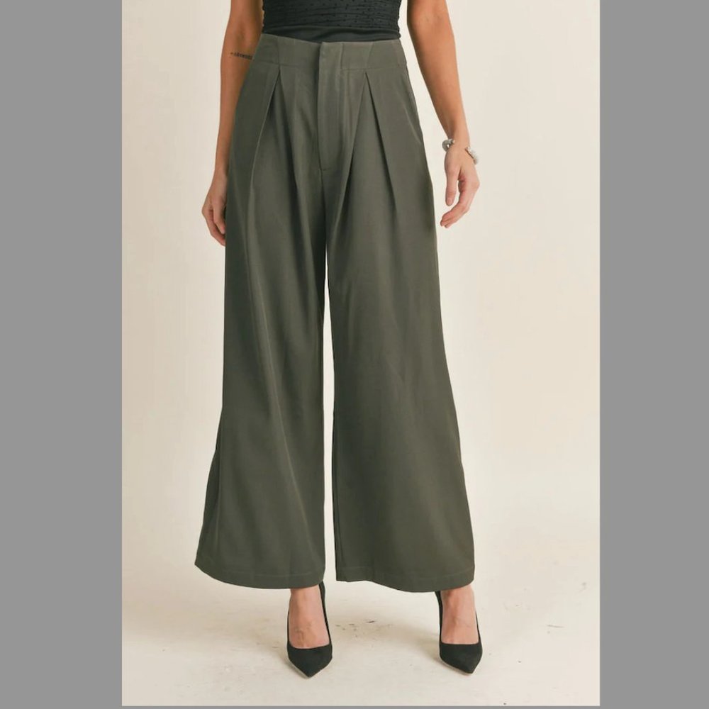 New with Tags! Wide Leg Pants
